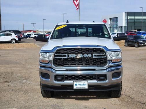 2020 RAM 2500 Tradesman Crew Cab 4X4 6'4' Box