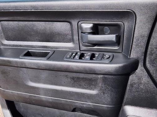 2020 RAM 2500 Tradesman Crew Cab 4X4 6'4' Box