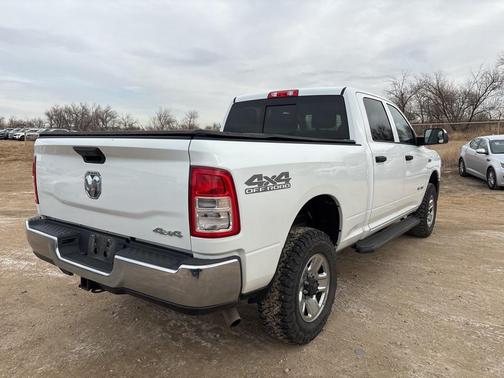 2020 RAM 2500 Tradesman Crew Cab 4X4 6'4' Box