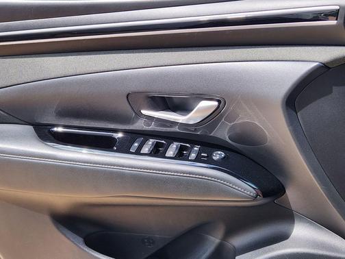 Phantom Black 2023 Hyundai SANTA CRUZ Limited
