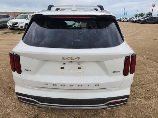 2022 Kia Sorento Plug-In Hybrid SX