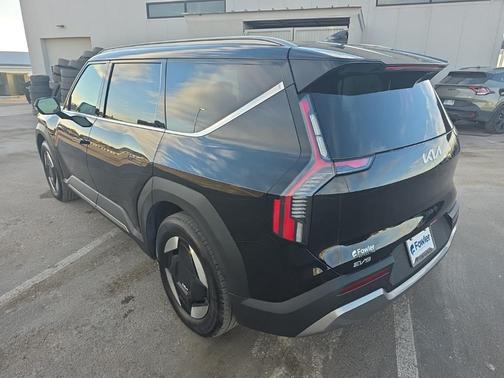2024 Kia EV9 Wind