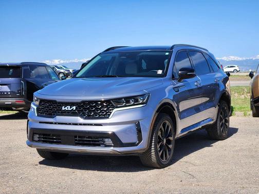 Everlasting Silver 2023 Kia Sorento SX