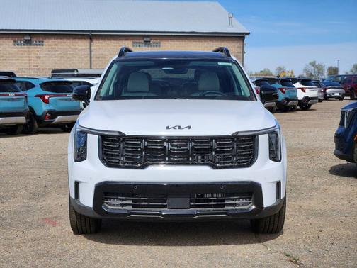 Glacial White Pearl 2026 Kia Sorento SX