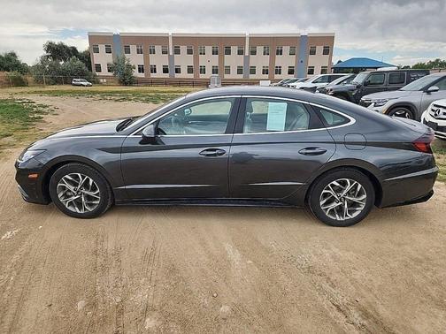 2022 Hyundai SONATA SEL