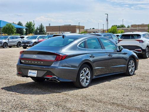 2022 Hyundai SONATA SEL