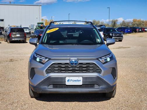 2022 Toyota RAV4 Hybrid XLE
