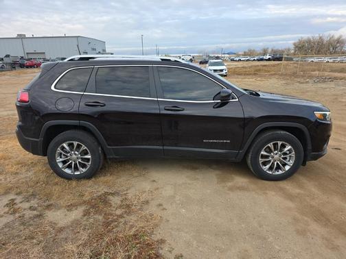 2021 Jeep Cherokee Latitude Lux