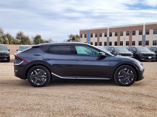 2025 Kia EV6 Light Long Range