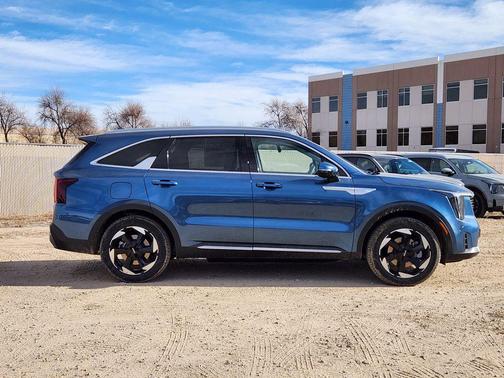 Mineral Blue 2026 Kia Sorento Plug-In Hybrid EX