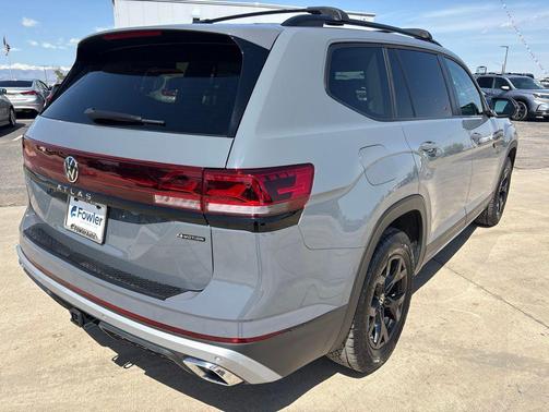 Pure Gray 2024 Volkswagen Atlas 2.0T SE w/Technology 4MOTION