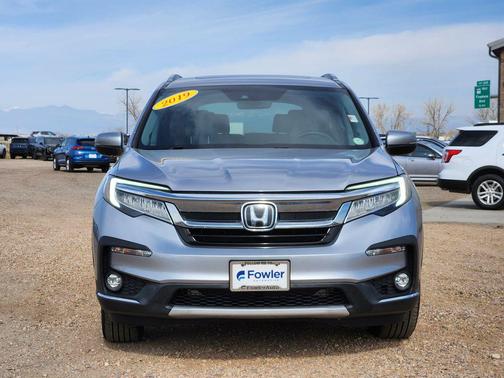 Modern Steel Metallic 2019 Honda Pilot Touring 8-Passenger