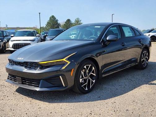 2025 Kia K5 EX