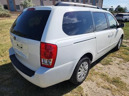 2012 Kia Sedona LX