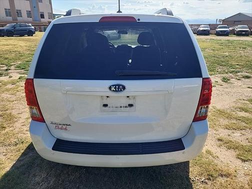 2012 Kia Sedona LX