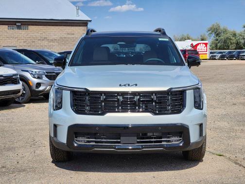 Ivory Silver 2026 Kia Sorento SX