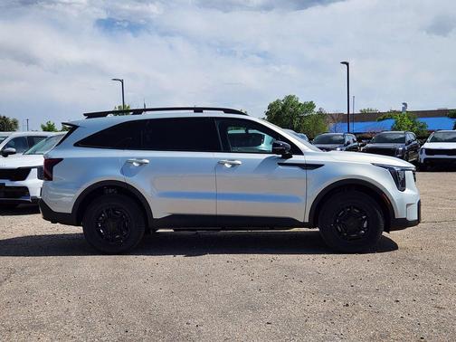 Ivory Silver 2026 Kia Sorento SX