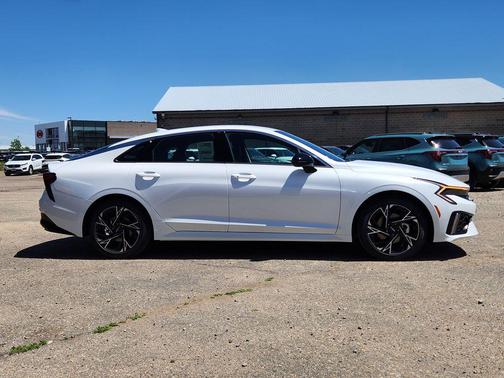Snow White Pearl 2026 Kia K5 GT-Line AWD