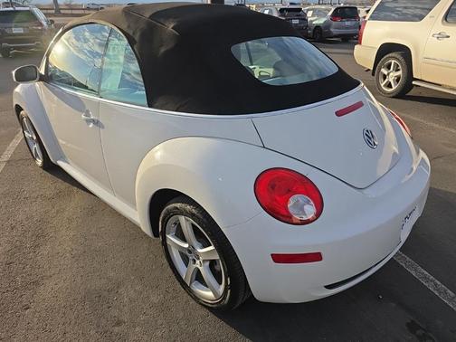 2009 Volkswagen New Beetle S