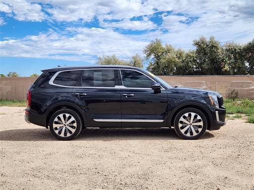2022 Kia Telluride S