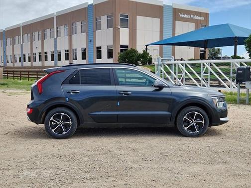 2025 Kia Niro EX