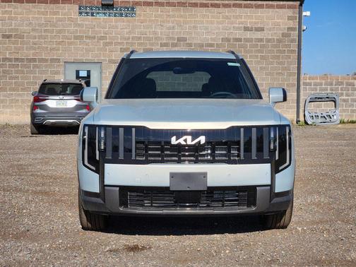 Ivory Silver 2027 Kia Telluride S