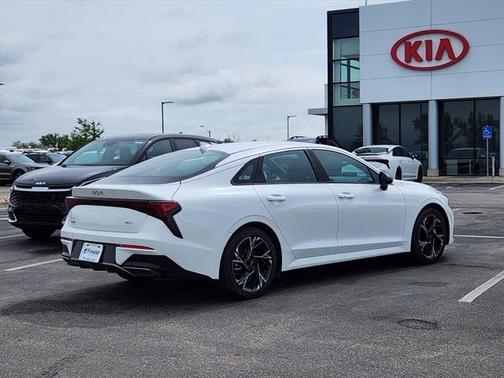 2025 Kia K5 GT-Line