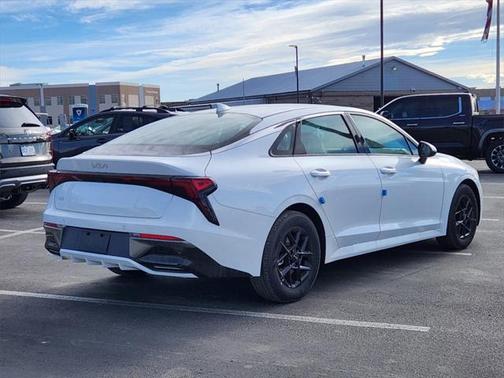 2025 Kia K5 LXS