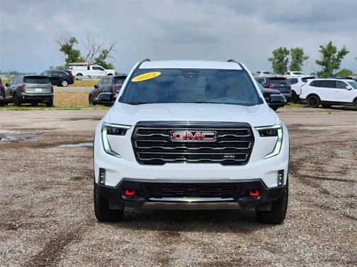 2024 GMC Acadia AWD AT4