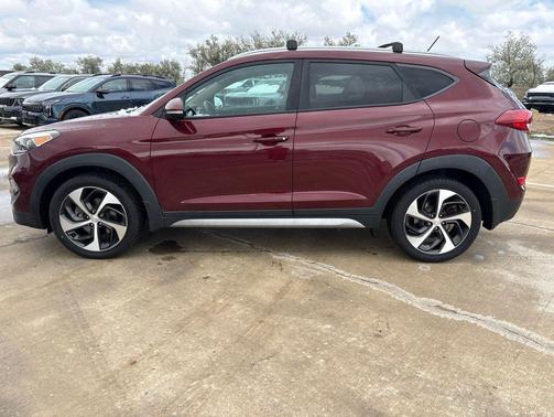 Ruby Wine 2017 Hyundai TUCSON Sport