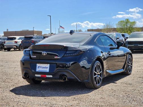 Raven 2023 Toyota GR86 Base