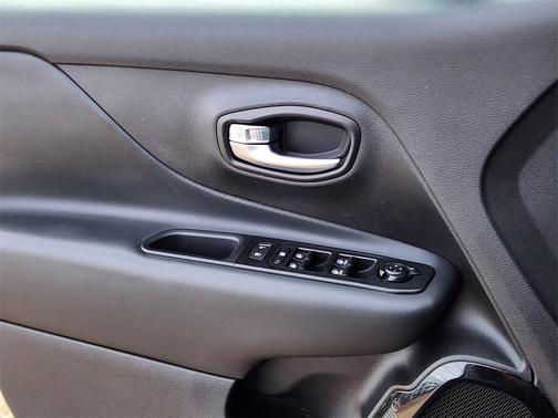 2020 Jeep Renegade Altitude