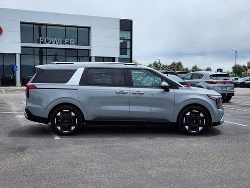 2025 Kia Carnival EX