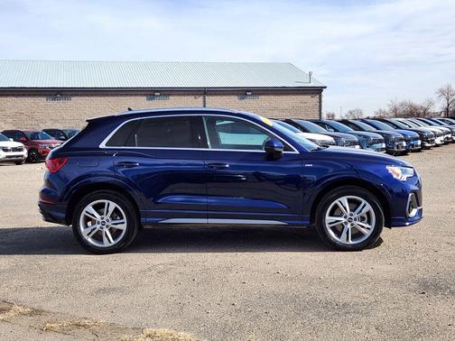 2022 Audi Q3 45 S line Premium Plus