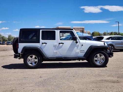 Bright White Clearcoat 2015 Jeep Wrangler Unlimited Sport