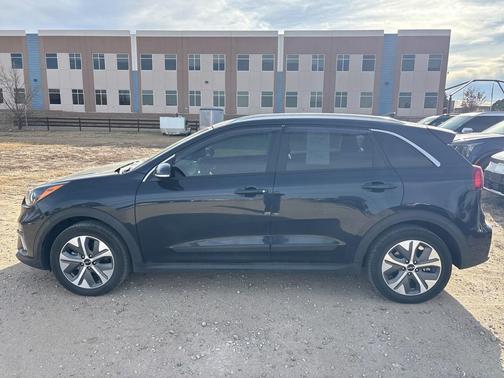 2022 Kia Niro EV EX Premium