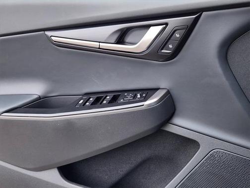 2025 Kia EV6 Wind