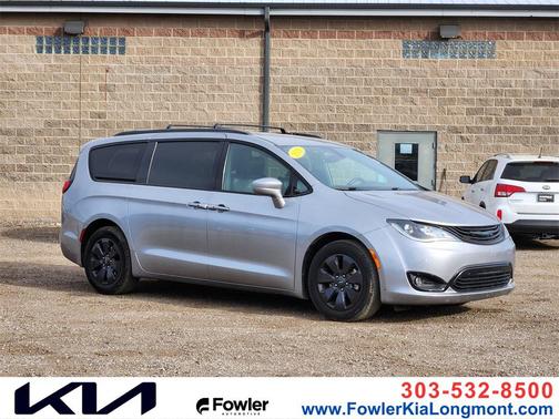 2019 Chrysler Pacifica Hybrid Touring L