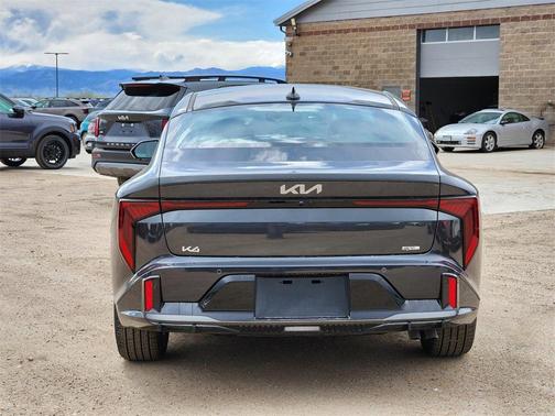 2025 Kia K4 GT-Line Turbo