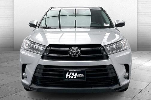 2017 Toyota Highlander SE