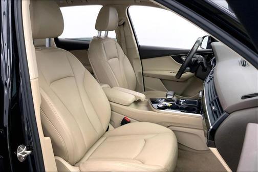 2019 Audi Q7 55 Premium Plus