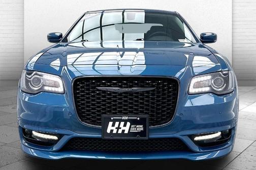 2022 Chrysler 300 Touring L
