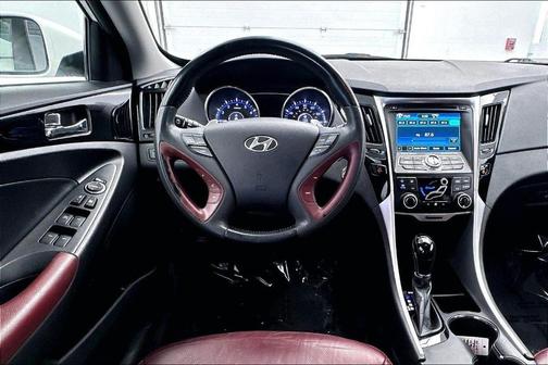 2012 Hyundai SONATA Limited 2.0T