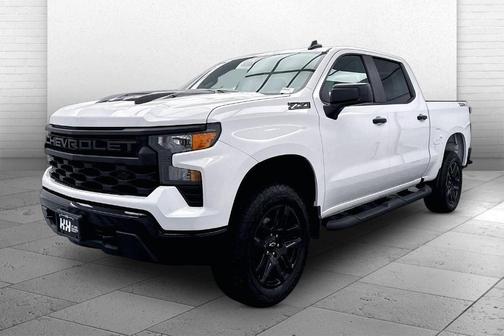 Summit White 2024 Chevrolet Silverado 1500 Custom Trail Boss