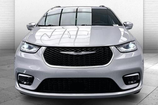 2024 Chrysler Pacifica Pinnacle