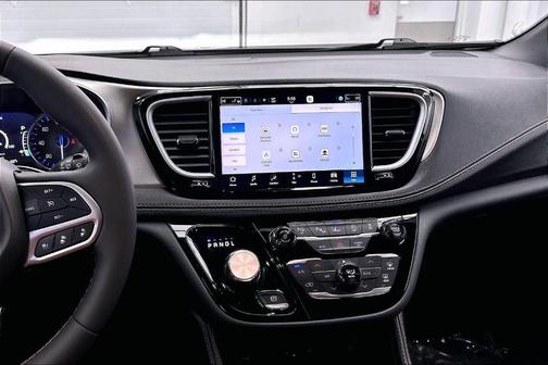 2024 Chrysler Pacifica Pinnacle