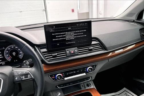 2022 Audi Q5 45 S line Premium Plus