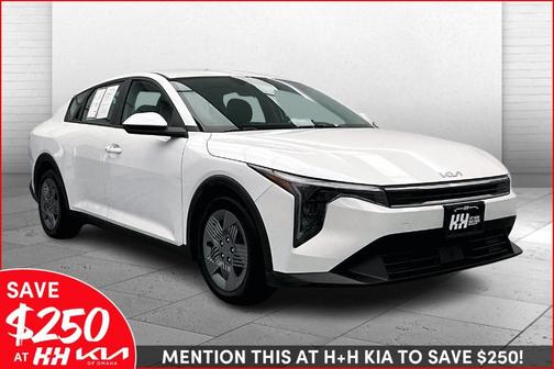 2025 Kia K4 LX