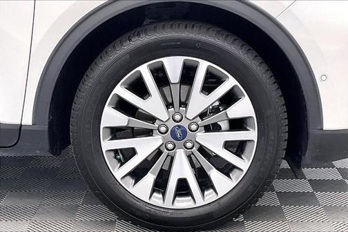 2021 Ford Escape Titanium Hybrid