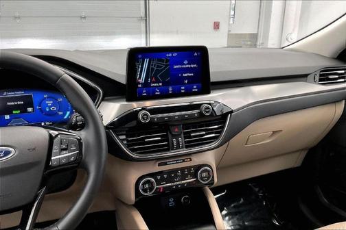 2021 Ford Escape Titanium Hybrid